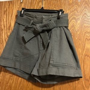 Green Tie Shorts Size 5